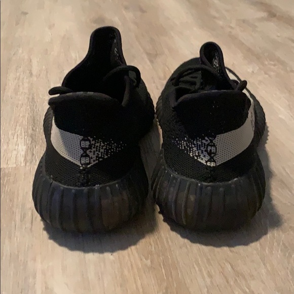 Yeezy Oreo size 11 - Picture 4 of 8